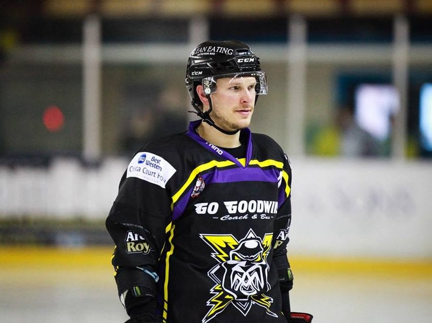Phillips storms into Milton Keynes British Ice Hockey